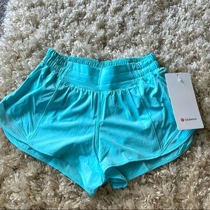 ICEY BLUE LULULEMON HOTTY HOT SHORTS 2.5